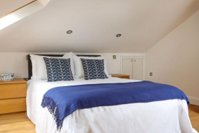 Bright and Modern 2 bed flat